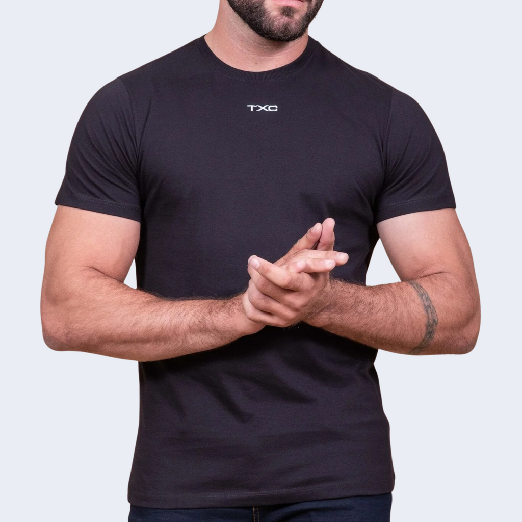 CAMISETA REGULAR MEIA MALHA PENTEADA BORDADA - TXC